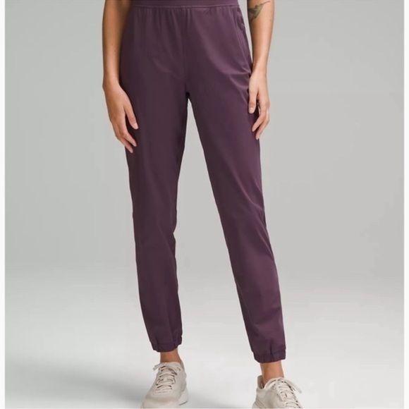 Worn ONCE - Lululemon Dance Studio Jogger - Purple - Size US 8 - Picture 1 of 4